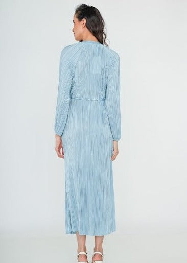 Robe plissée avec ceinture BLEU